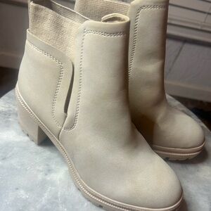 Women boots